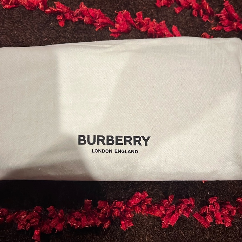 NWT Red Burberry Leather Continental Wallet w/Dustbag - Picture 1 of 5